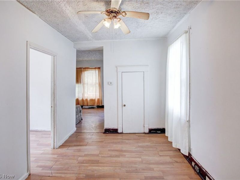 7017 Colgate Ave Front, 7015 Colgate Rear Avenue, Cleveland, OH 44102 Photo 8