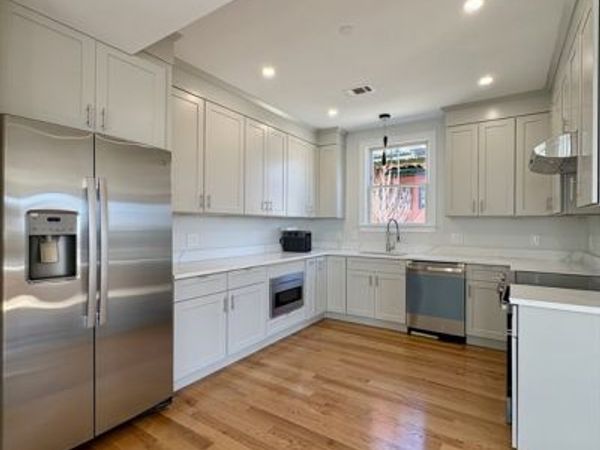 38 Laurel Street, Unit 2, Somerville, MA 02143