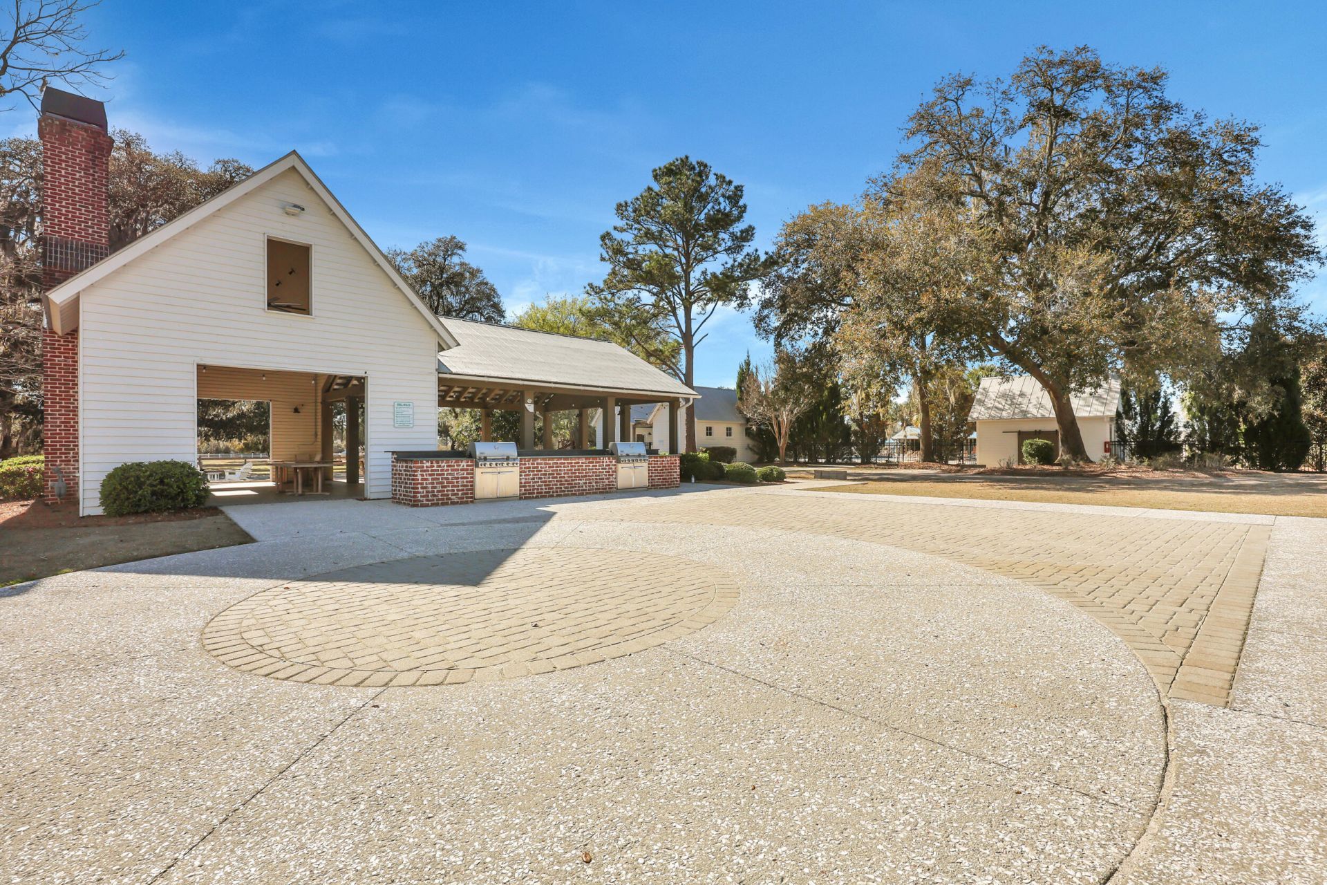 211 Hundred Oaks Parkway Photo 29