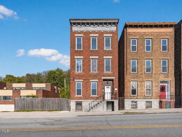 1410 5th Avenue, Troy, NY 12180