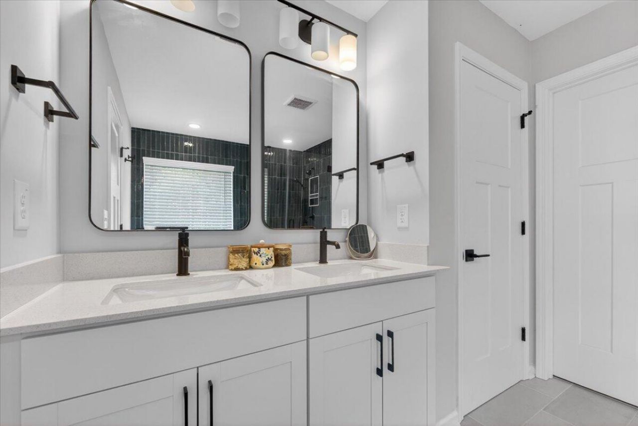 8614 Windsor Hill Boulevard Photo 12