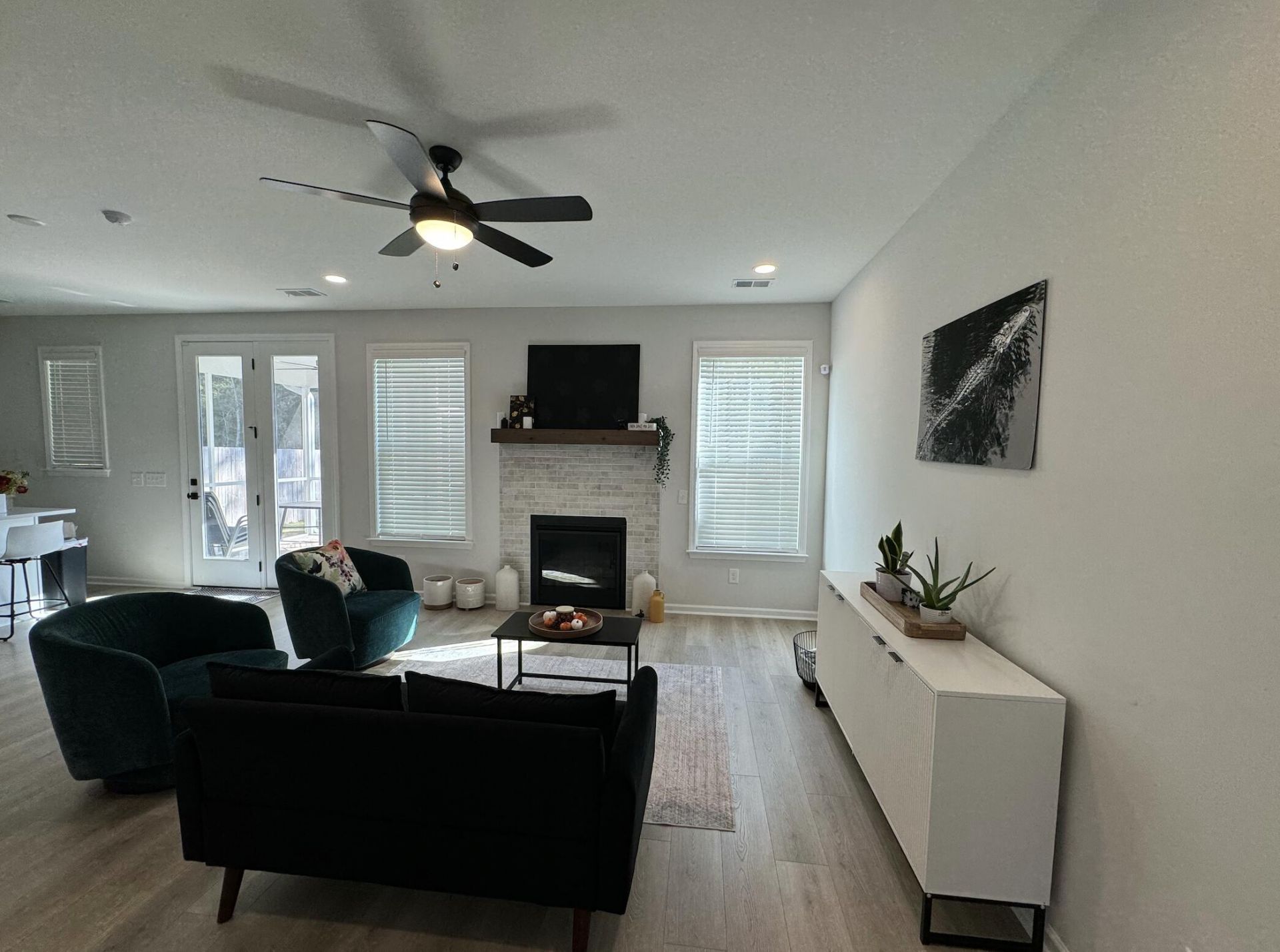 8614 Windsor Hill Boulevard Photo 4