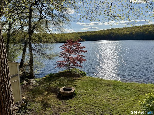 19 Lakeview, Colchester, CT 06415