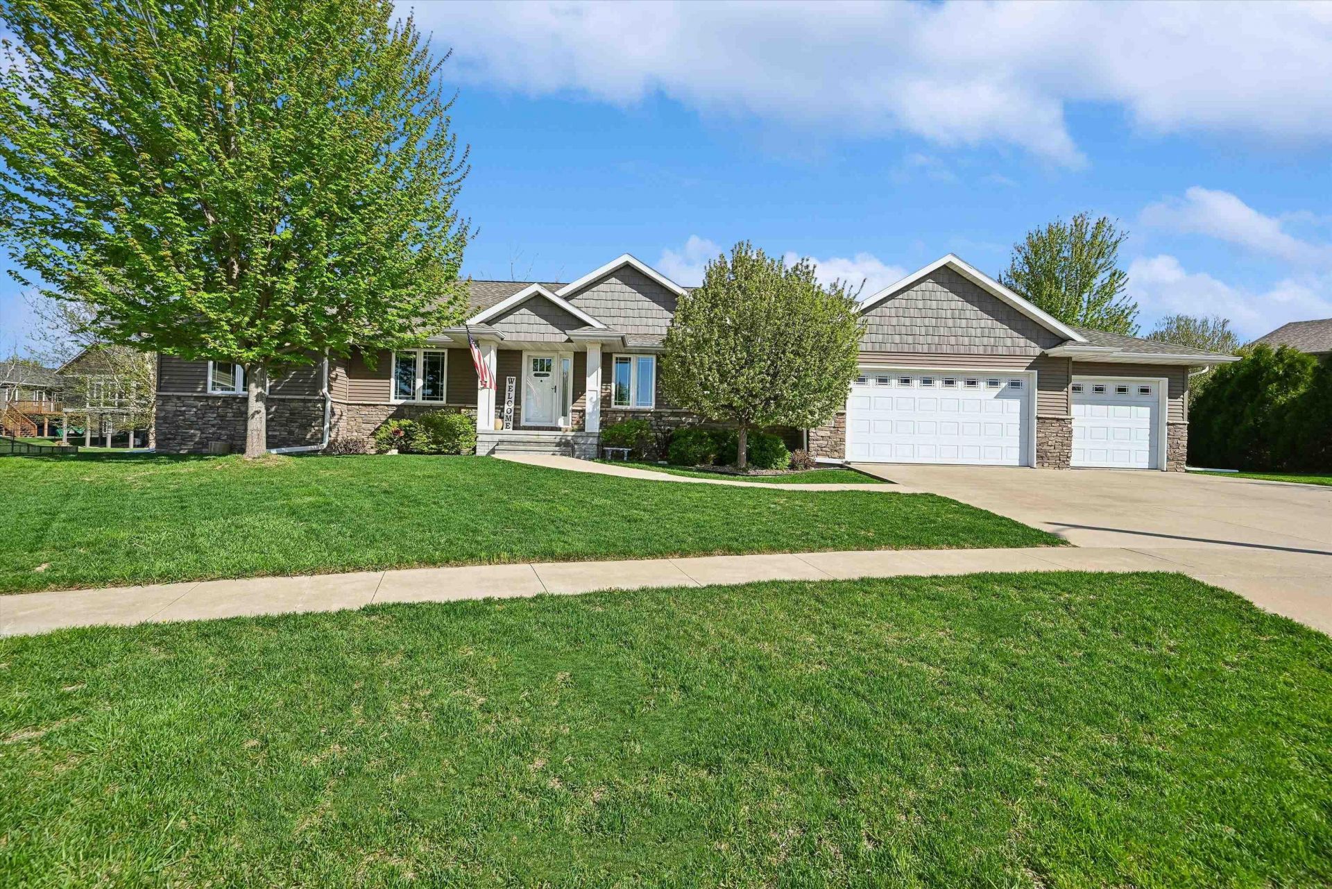 910 Aster Court, Fairfax, IA 52228 Main Photo