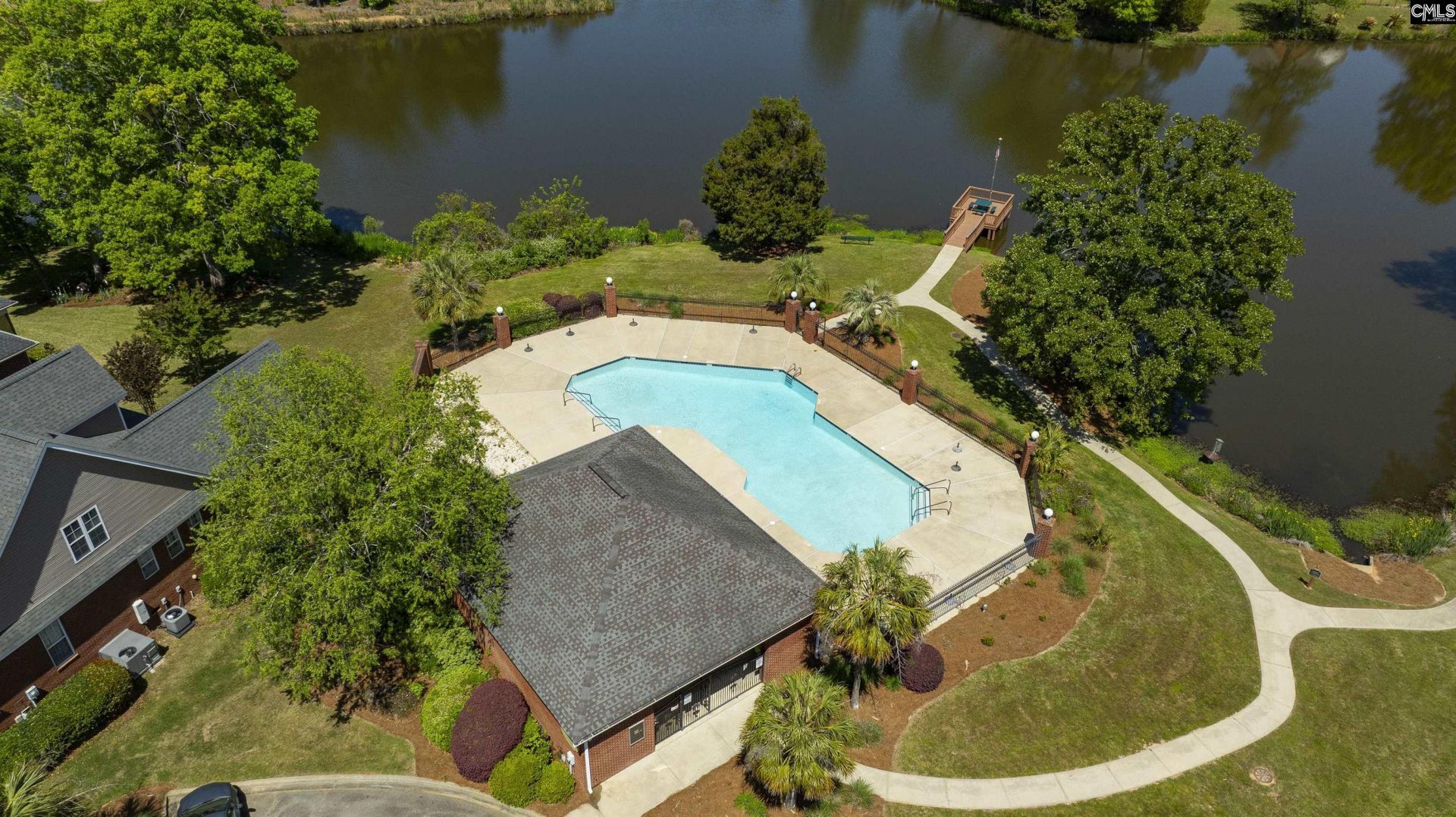 104 Lake Hilton Drive  Photo 5