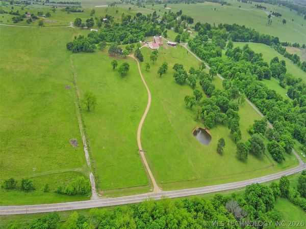 10469 State Highway 96 , Marietta, OK 73430