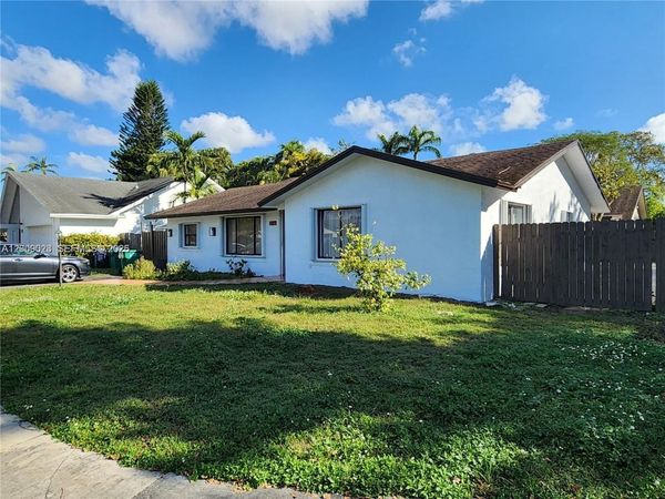 9825 SW 132nd Ct , Miami, FL 33186