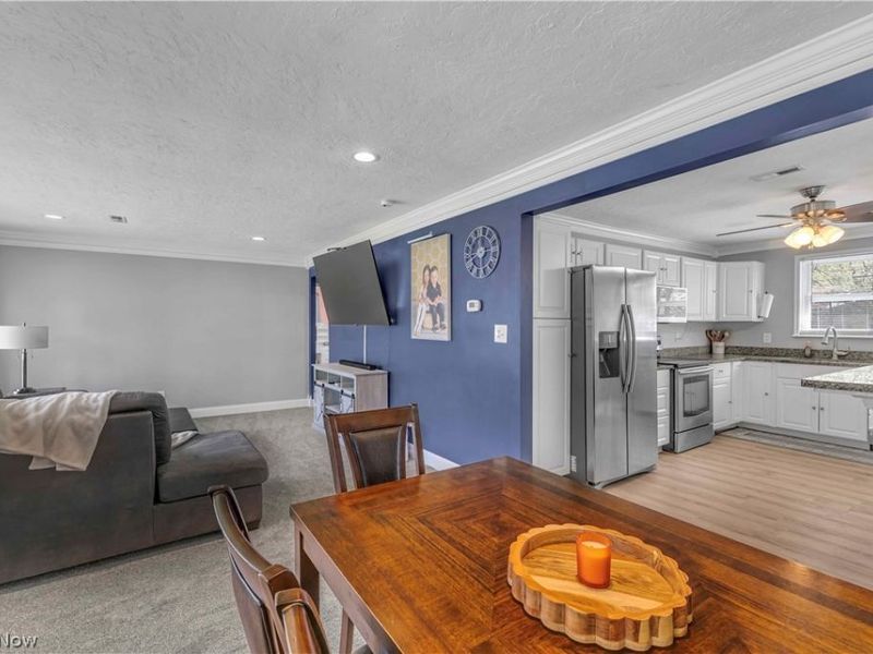 6355 Dellrose Drive, Parma Heights, OH 44130 Photo 8