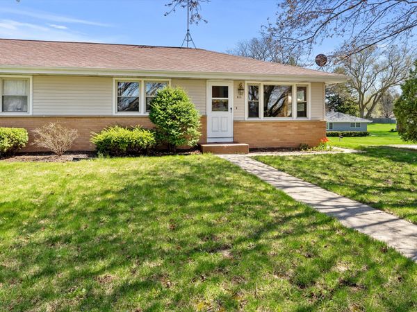 813 Riverview Dr, Plymouth, WI 53073