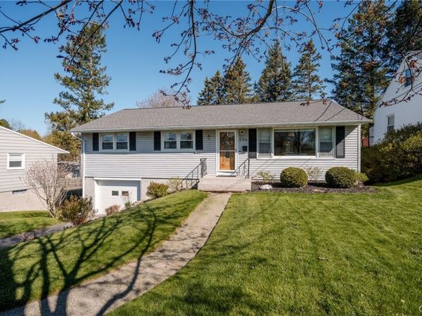 204 Salisbury Road, Syracuse, NY 13219