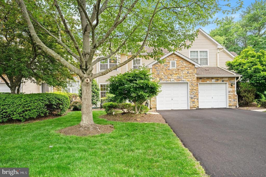 120 Medinah Drive, Blue Bell, PA 19422 Main Photo