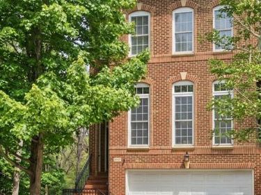 7046 MUNDY POINT COURT, FORT BELVOIR, VA 22060
