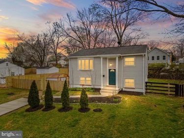 9521 SALEM STREET, MANASSAS, VA 20110