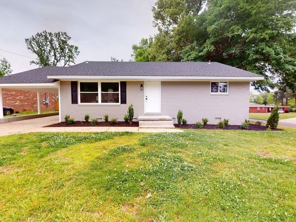 921 Flicker Drive, Dyersburg, TN 38024