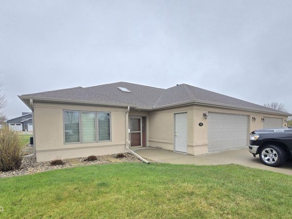 1625 NORTHRIDGE DRIVE, Unit 102, Watertown, SD 57201