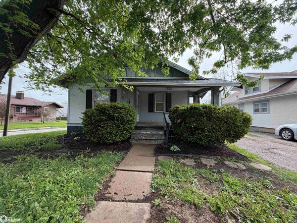 313 N Haynes Avenue, Centerville, IA 52544