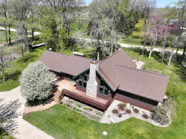 2103 Redwing Ave, Sibley, IA 51249