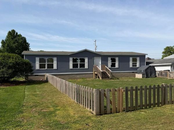 1048 Jackson Street, Richmond Dale, OH 45673