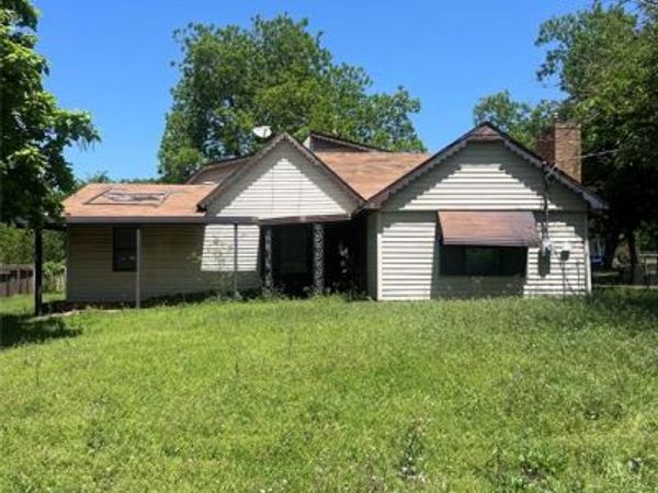 12 W Grant Street, Agra, OK 74824