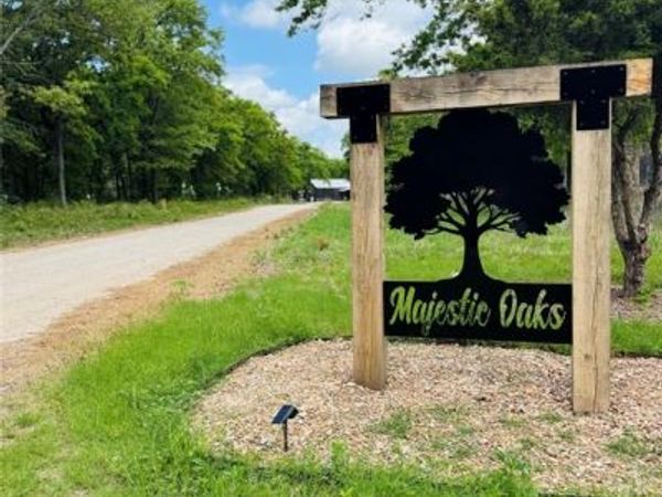Majestic Circle, Kingston, OK 73439