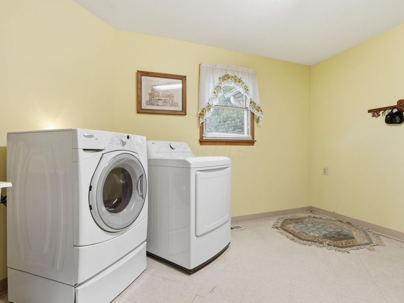 1003 Lynwood Avenue, Circleville, OH 43113 Photo 36