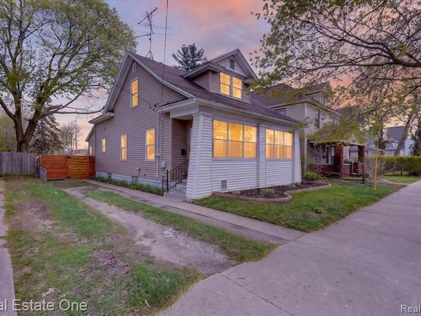 444 Diamond Avenue NE, Grand Rapids, MI 49503