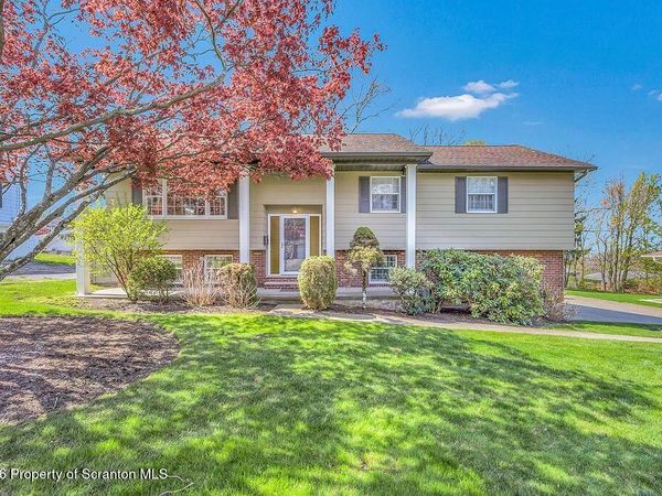 1506 E Locust Street, Scranton, PA 18505