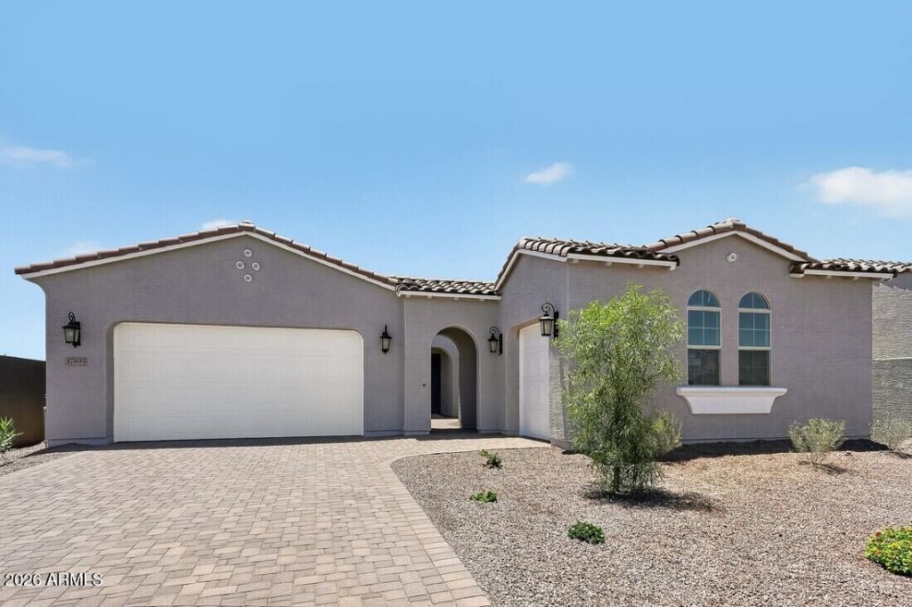 17895 W Windmere Drive, Goodyear, AZ 85338 Main Photo