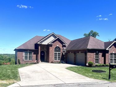 53 Private Drive 633, Chesapeake, OH 45619
