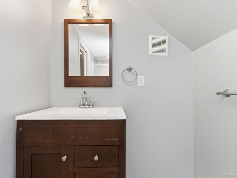 6148 Cambridge Avenue, Cincinnati, OH 45230 Photo 21