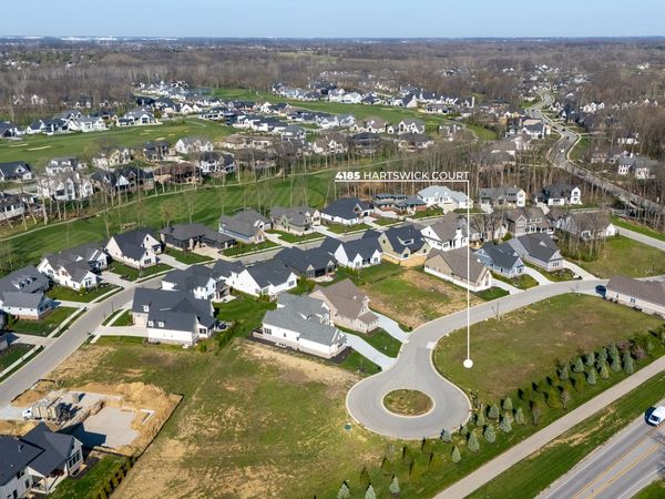 4185 Hartswick Court , Zionsville, IN 46077