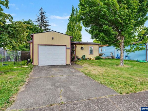 1255 SE Hood St, Albany, OR 97322