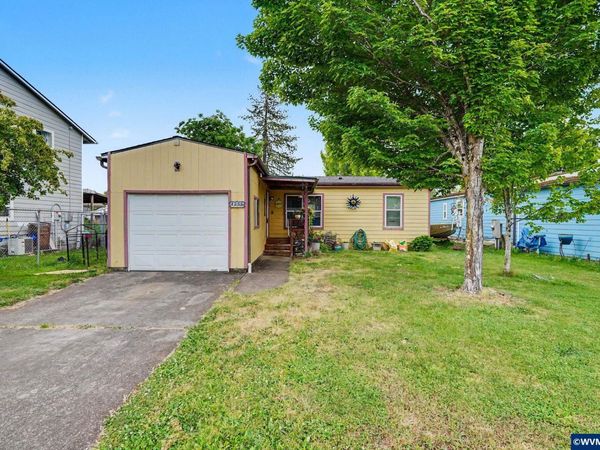 1255 SE Hood St, Albany, OR 97322