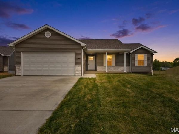 179 Rivers Edge Drive , Moscow Mills, MO 63362