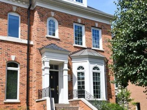 20 Brighton Way, St Louis, MO 63105