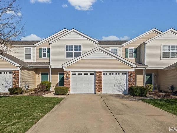 2067 Celebration Park Circle , Belleville, IL 62220