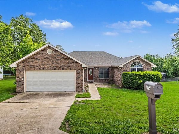 117 Vaughan Avenue, St Robert, MO 65584