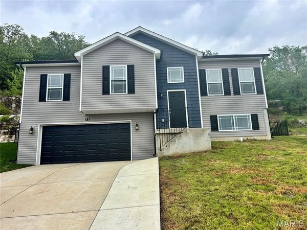 181 Pheasant Court , Imperial, MO 63052