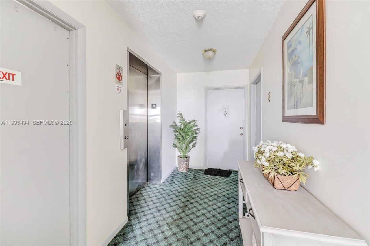 1700 Pierce St , Unit 804, Hollywood, FL 33020 Photo