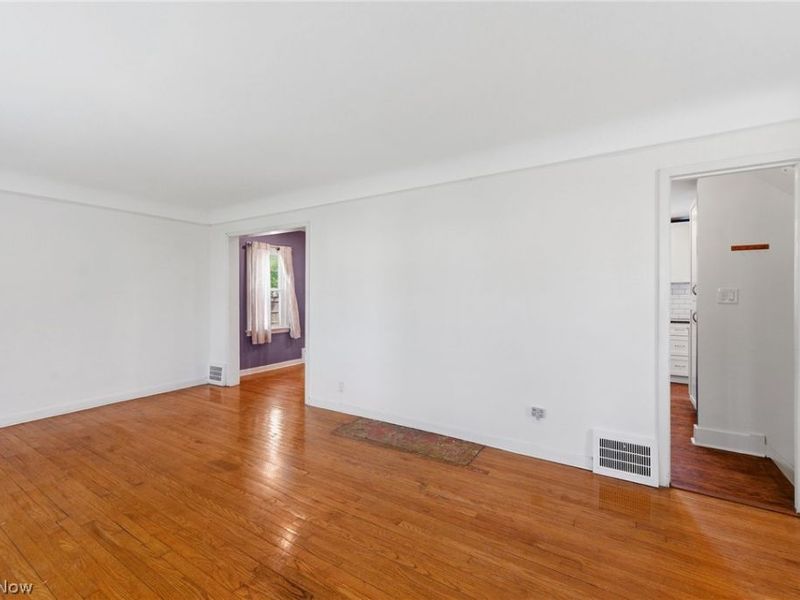 3748 Berkeley Road, Cleveland Heights, OH 44118 Photo 4