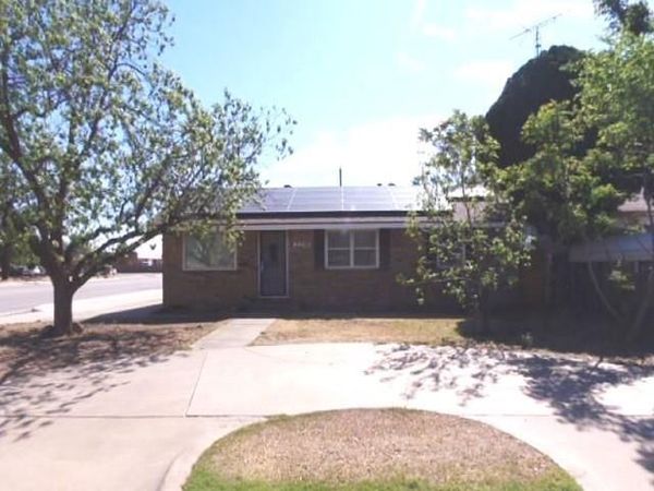 2218 Joliet Street , Plainview, TX 79072