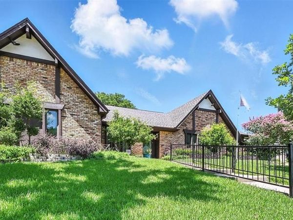 3629 Green Hollow Drive , Grand Prairie, TX 75052