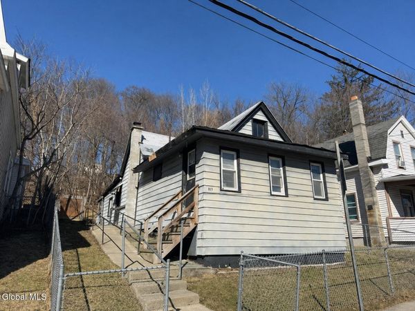 839 5th Street, Rensselaer, NY 12144