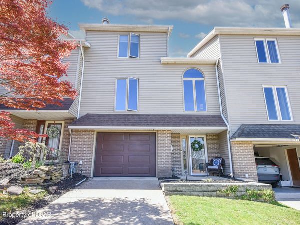 63 Clarks Lane, Plains, PA 18705