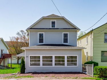 205 Iroquois Avenue, Wilkes-Barre, PA 18702