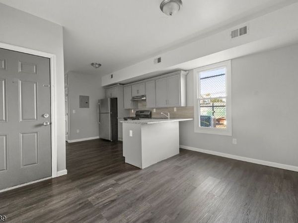 168 Sherman Ave, Unit 1R, Newark, NJ 07114