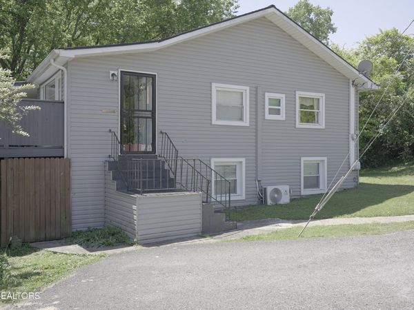 637 W Outer Drive, Oak Ridge, TN 37830