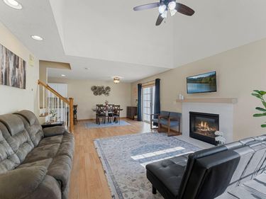 8706 Quarry Ridge Lane, Unit D, Woodbury, MN 55125
