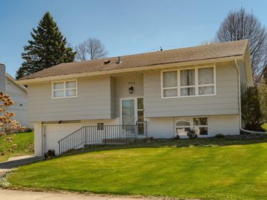 720 Zumbro Drive NW, Rochester, MN 55901