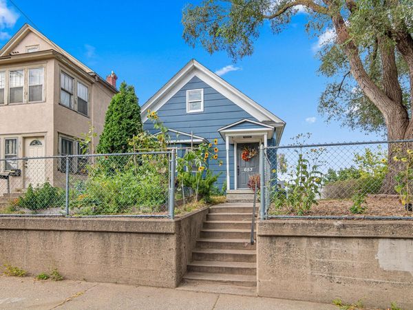 653 19th Avenue NE, Minneapolis, MN 55418